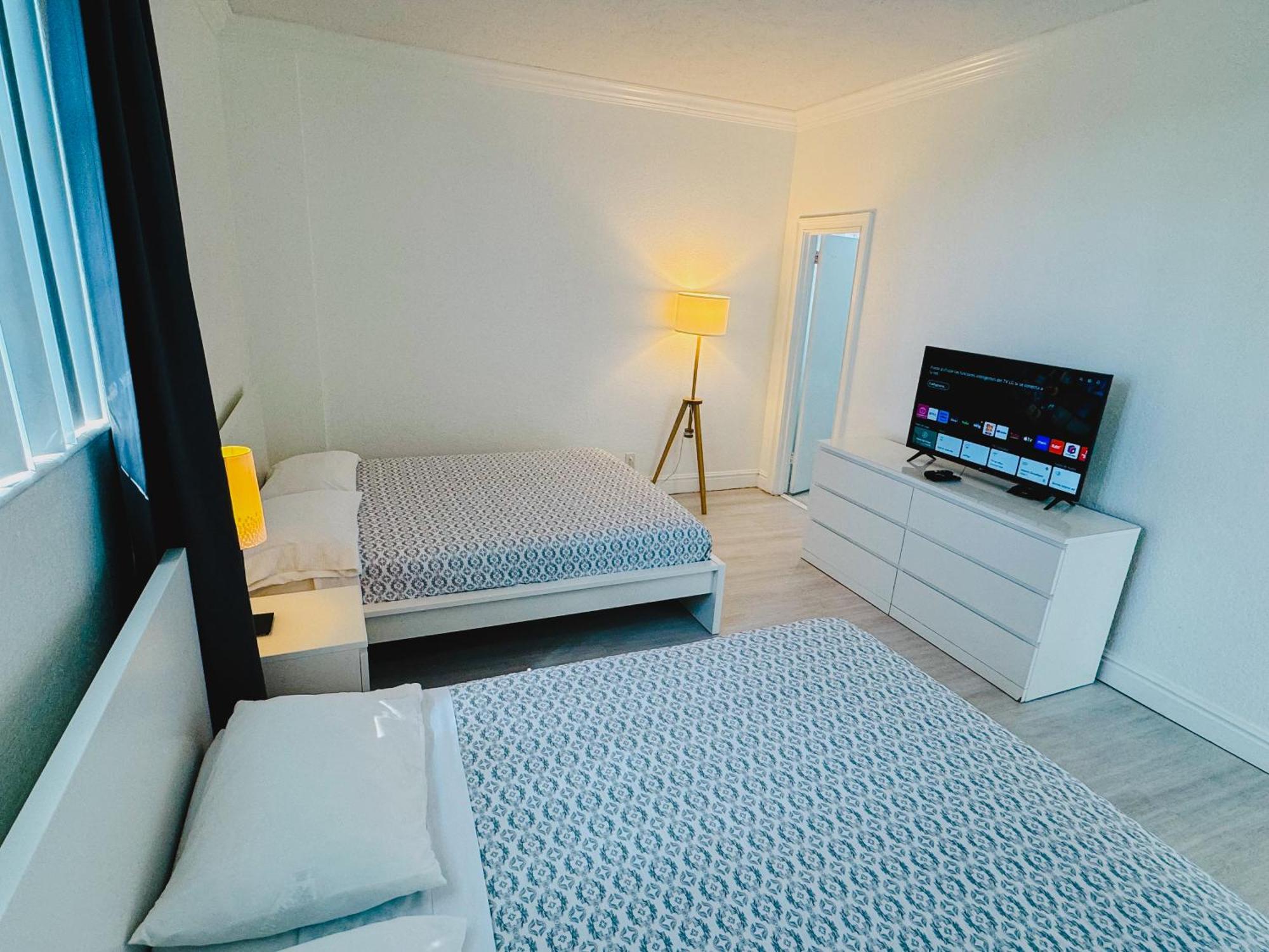 Miami Hollywood Great Two Bedroom Apartment With Channel View 006-22Bvic Kültér fotó